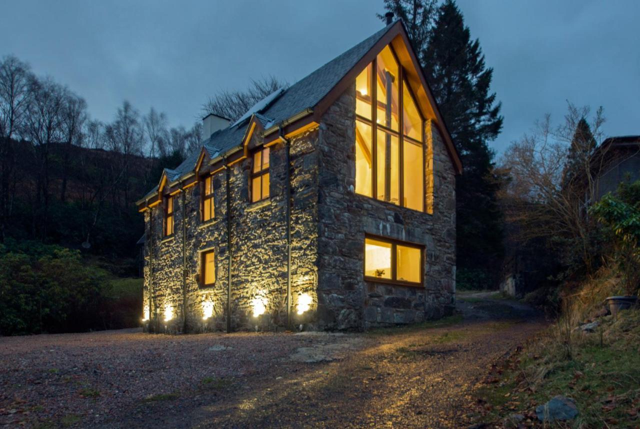 The Armoury Vila Glenfinnan Exterior foto